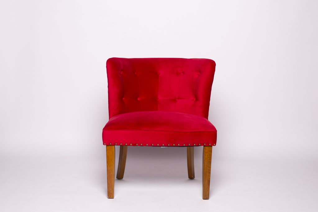 dynasty photo studio solo red chair